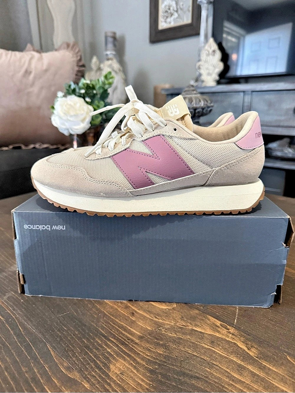 New Balance 237 Sneakers Pink & Beige US 9.5 Like New